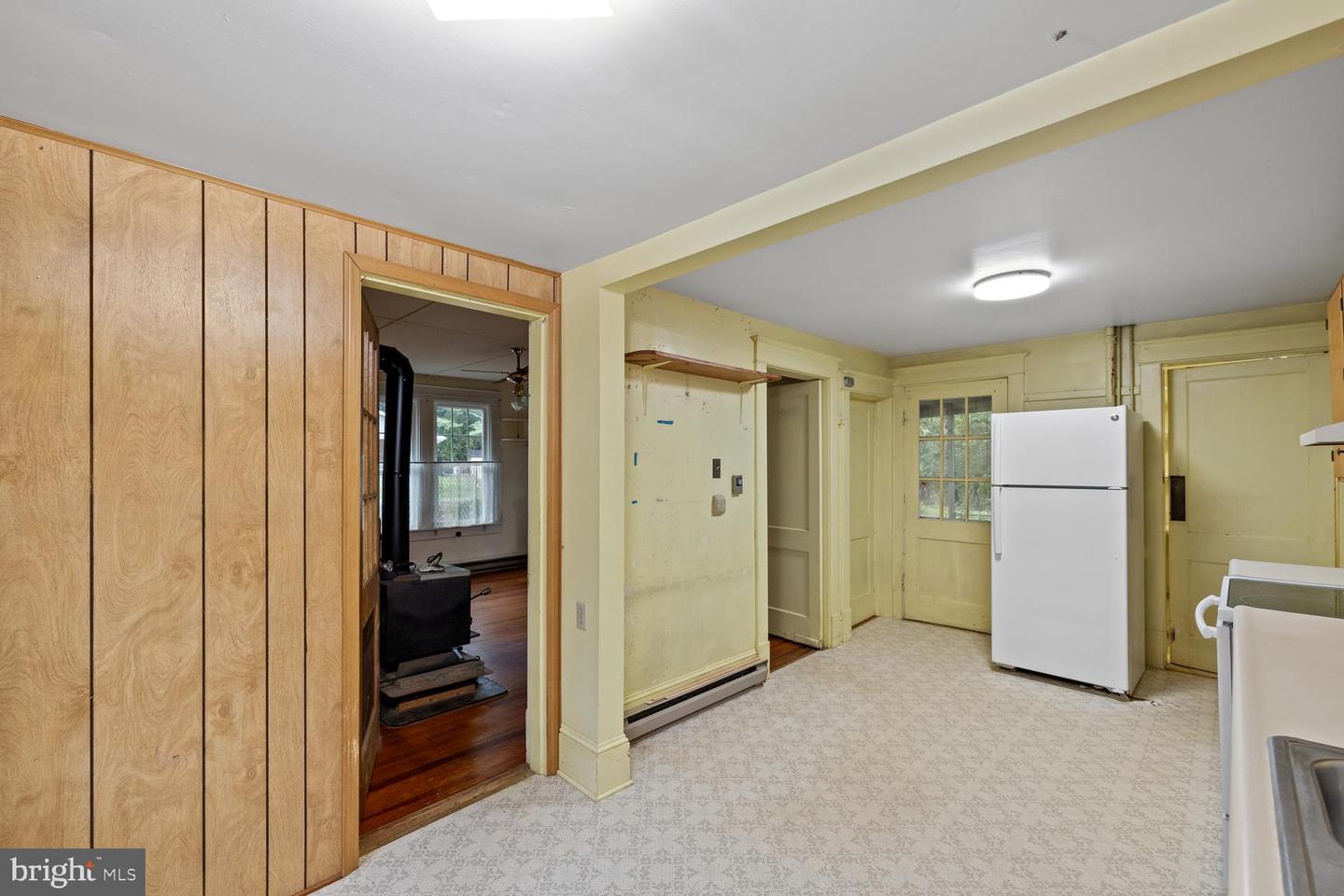 1676 LAKEVIEW DR, WOODSTOCK, Virginia 22664, 3 Bedrooms Bedrooms, ,2 BathroomsBathrooms,Residential,For sale,1676 LAKEVIEW DR,VASH2012270 MLS # VASH2012270