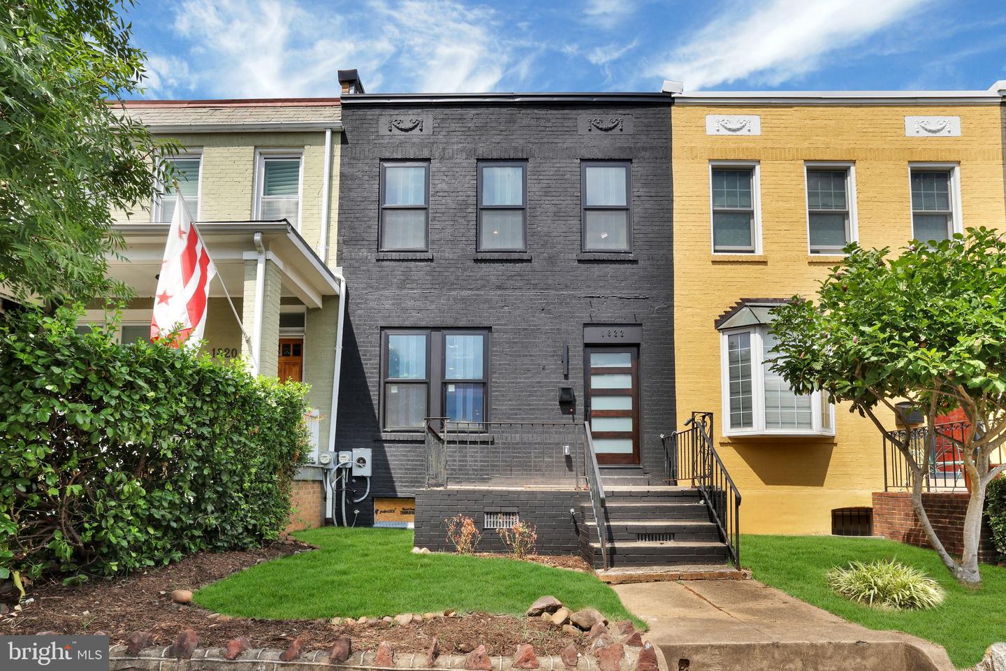 1822 A ST SE, WASHINGTON, District Of Columbia 20003, 4 Bedrooms Bedrooms, ,3 BathroomsBathrooms,Residential,For sale,1822 A ST SE,DCDC2215744 MLS # DCDC2215744