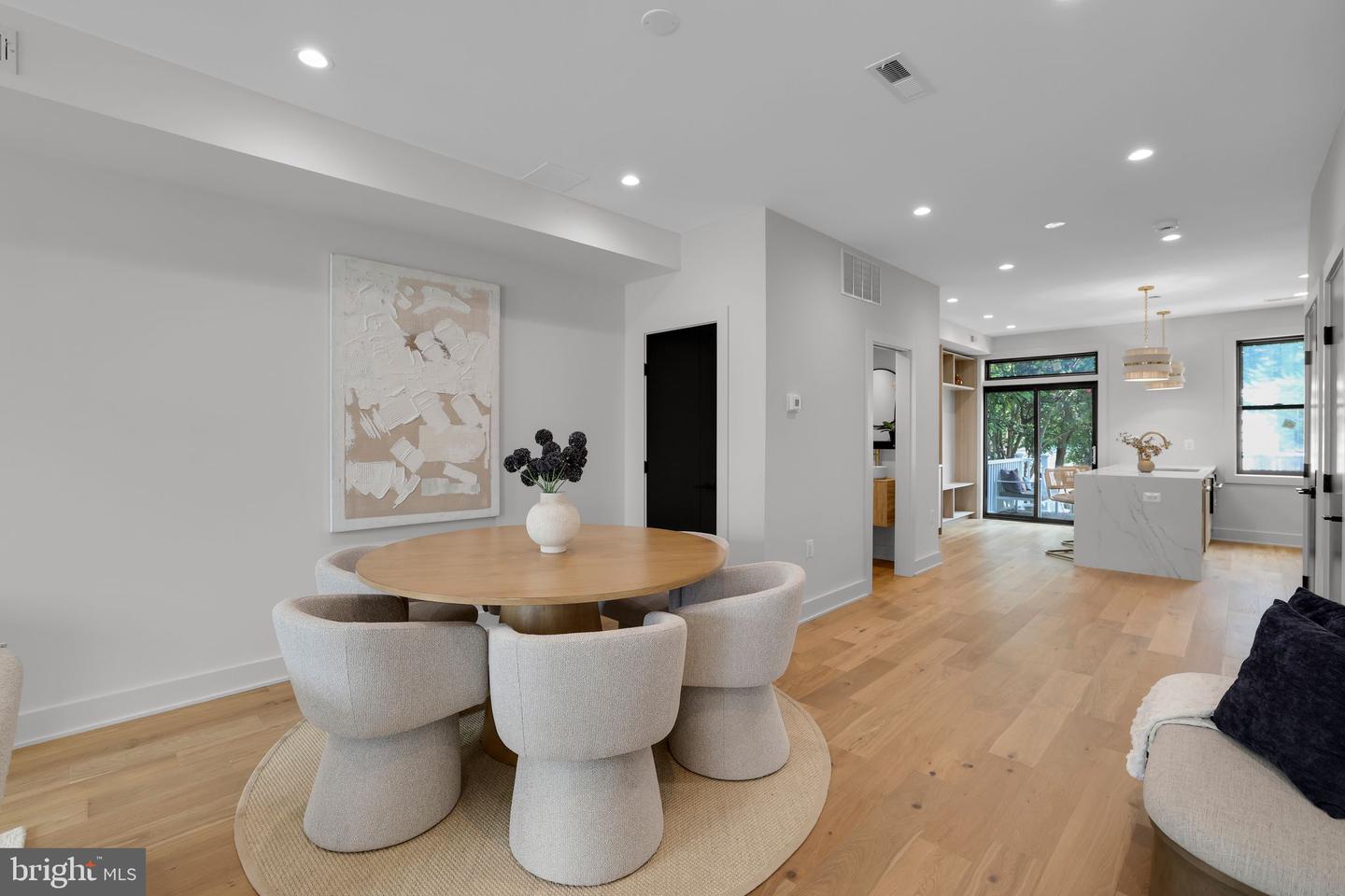 1822 A ST SE, WASHINGTON, District Of Columbia 20003, 4 Bedrooms Bedrooms, ,3 BathroomsBathrooms,Residential,For sale,1822 A ST SE,DCDC2215744 MLS # DCDC2215744