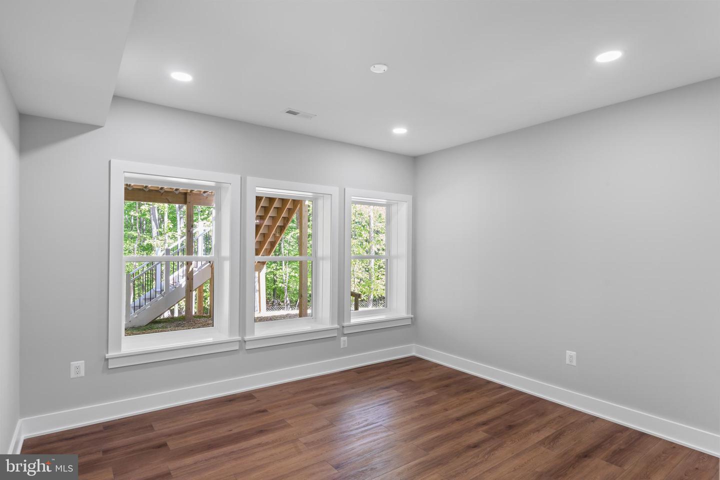 11550 HENDERSON RD, CLIFTON, Virginia 20124, 6 Bedrooms Bedrooms, ,6 BathroomsBathrooms,Residential,For sale,11550 HENDERSON RD,VAFX2203858 MLS # VAFX2203858