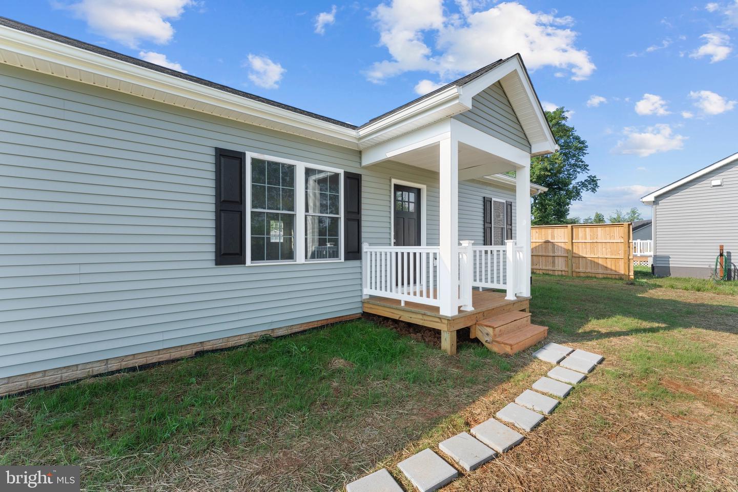 33 BARRINGTON DR, STANARDSVILLE, Virginia 22973, 3 Bedrooms Bedrooms, ,2 BathroomsBathrooms,Residential,For sale,33 BARRINGTON DR,VAGR2000716 MLS # VAGR2000716