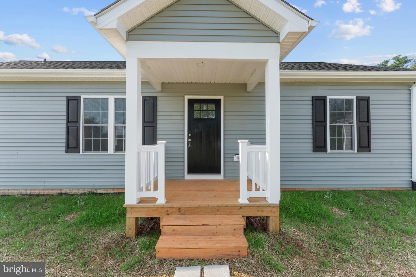 33 BARRINGTON DR, STANARDSVILLE, Virginia 22973, 3 Bedrooms Bedrooms, ,2 BathroomsBathrooms,Residential,For sale,33 BARRINGTON DR,VAGR2000716 MLS # VAGR2000716