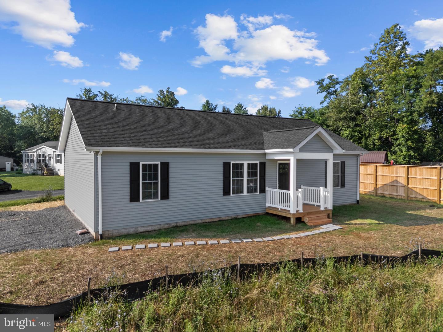 33 BARRINGTON DR, STANARDSVILLE, Virginia 22973, 3 Bedrooms Bedrooms, ,2 BathroomsBathrooms,Residential,For sale,33 BARRINGTON DR,VAGR2000716 MLS # VAGR2000716