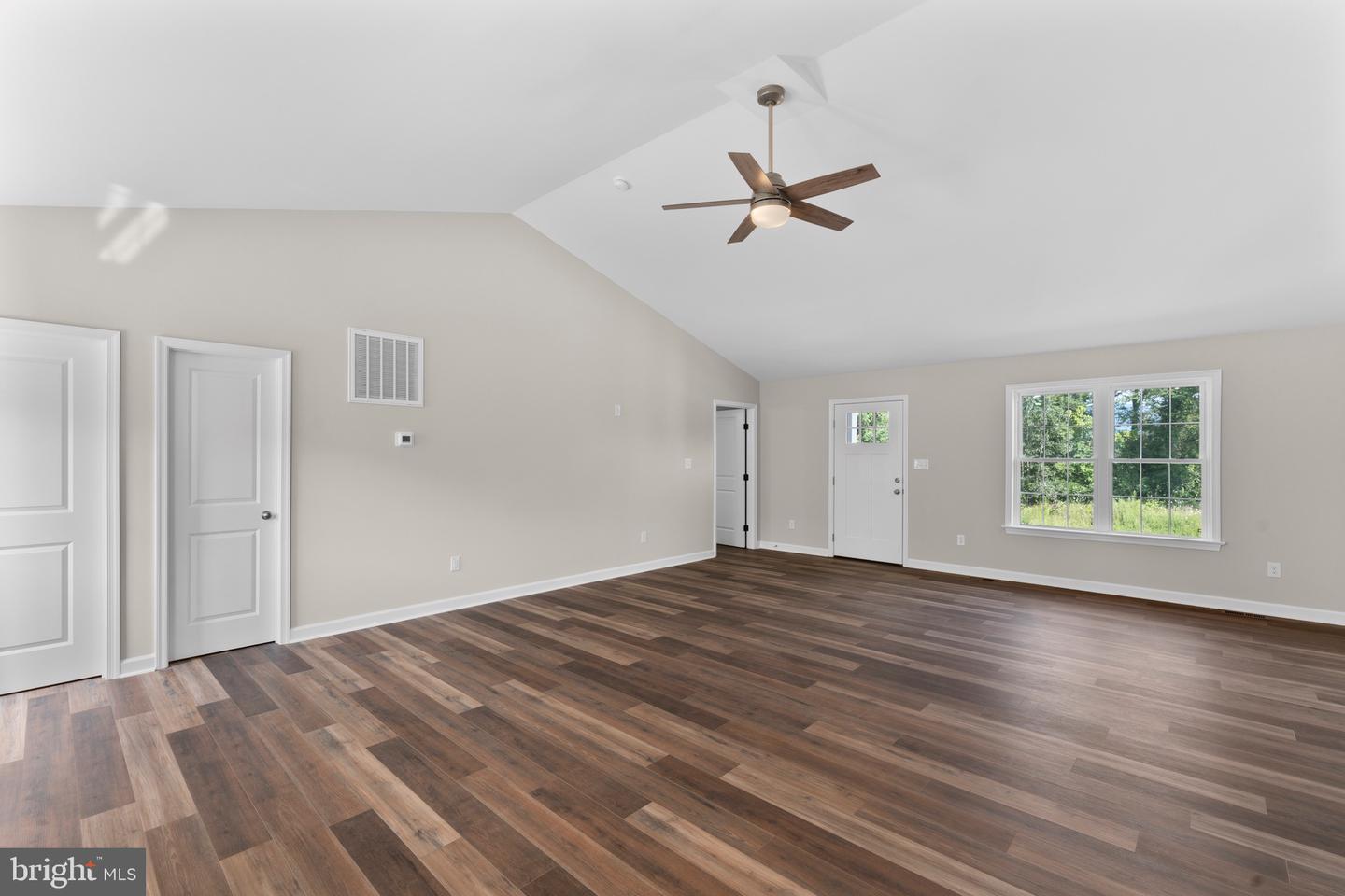 33 BARRINGTON DR, STANARDSVILLE, Virginia 22973, 3 Bedrooms Bedrooms, ,2 BathroomsBathrooms,Residential,For sale,33 BARRINGTON DR,VAGR2000716 MLS # VAGR2000716