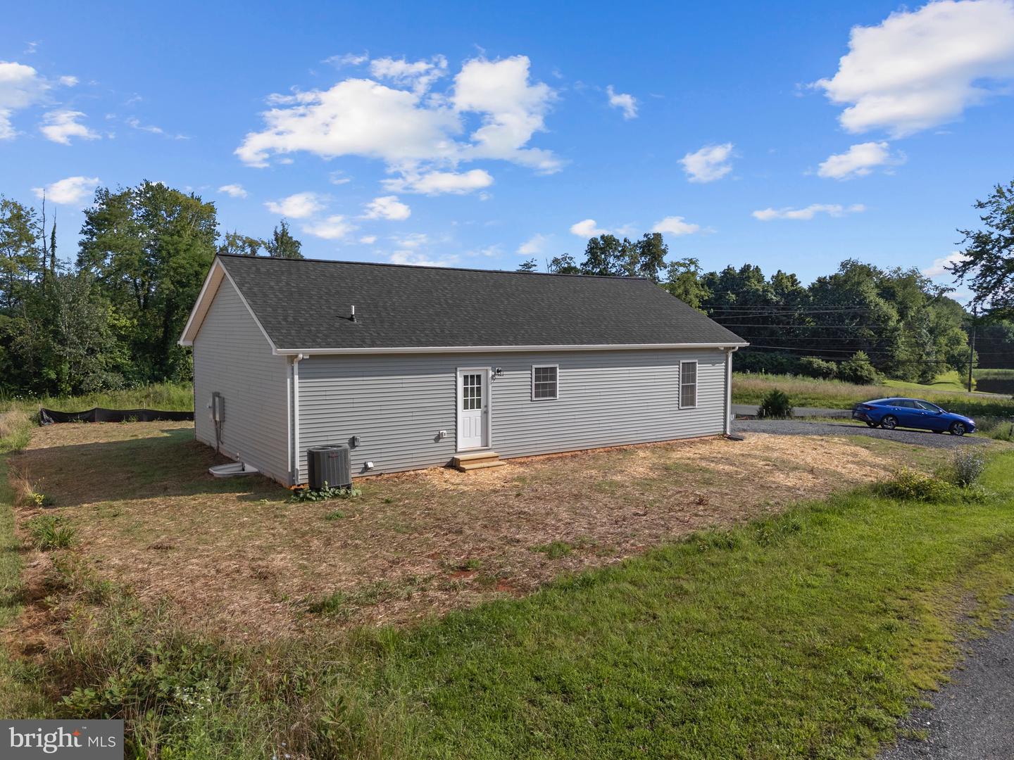 33 BARRINGTON DR, STANARDSVILLE, Virginia 22973, 3 Bedrooms Bedrooms, ,2 BathroomsBathrooms,Residential,For sale,33 BARRINGTON DR,VAGR2000716 MLS # VAGR2000716