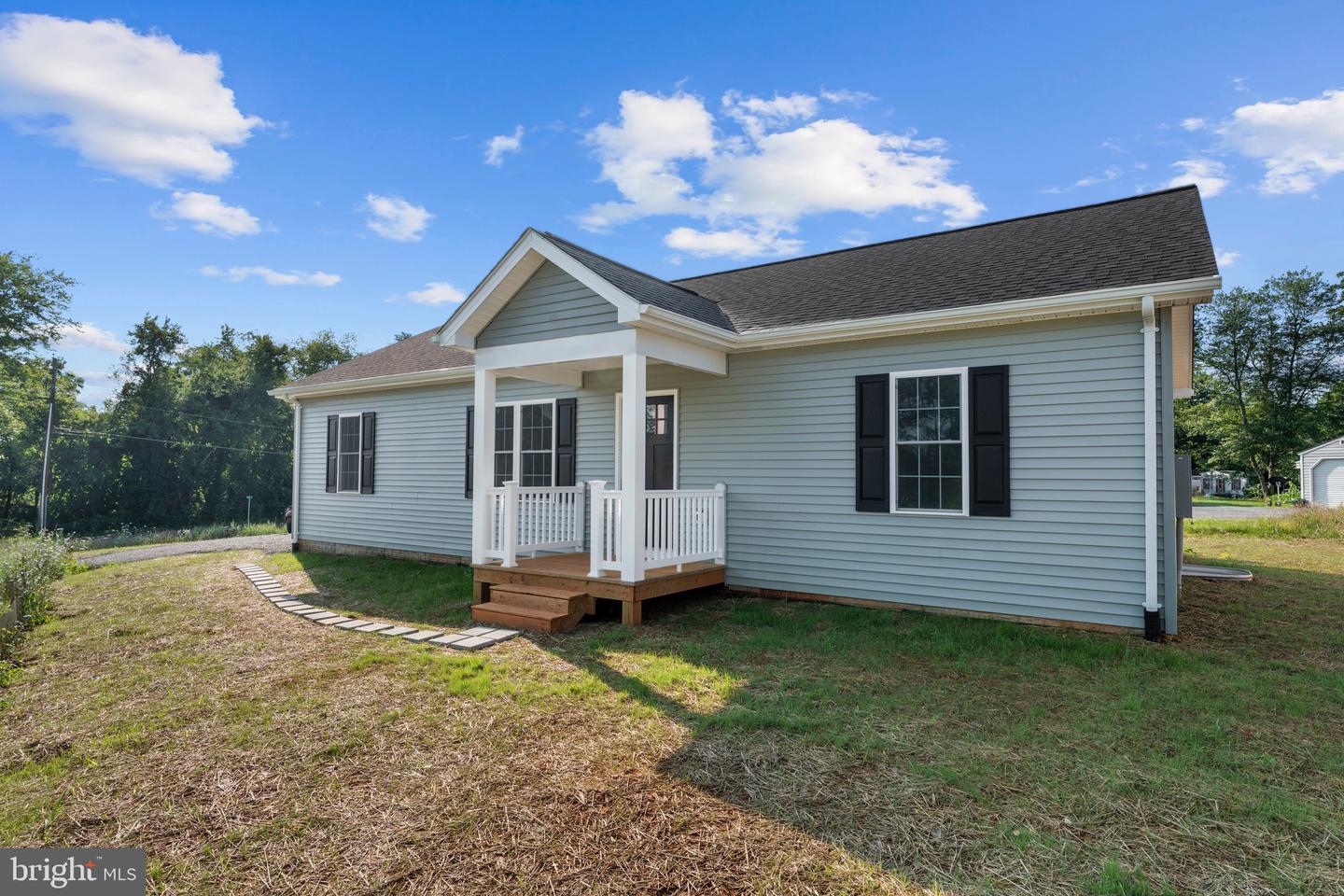 33 BARRINGTON DR, STANARDSVILLE, Virginia 22973, 3 Bedrooms Bedrooms, ,2 BathroomsBathrooms,Residential,For sale,33 BARRINGTON DR,VAGR2000716 MLS # VAGR2000716