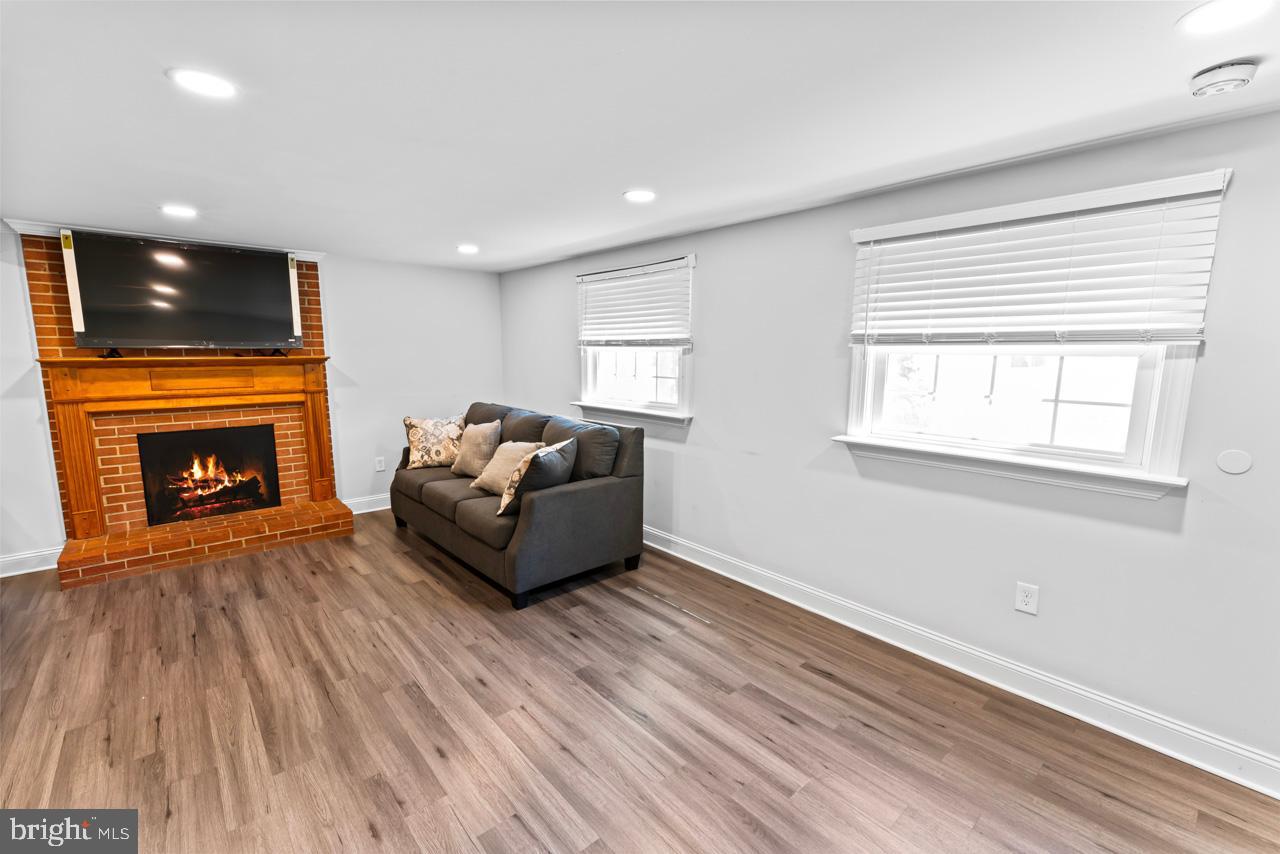 14526 FULLERTON RD, WOODBRIDGE, Virginia 22193, 4 Bedrooms Bedrooms, ,2 BathroomsBathrooms,Residential,For sale,14526 FULLERTON RD,VAPW2093450 MLS # VAPW2093450