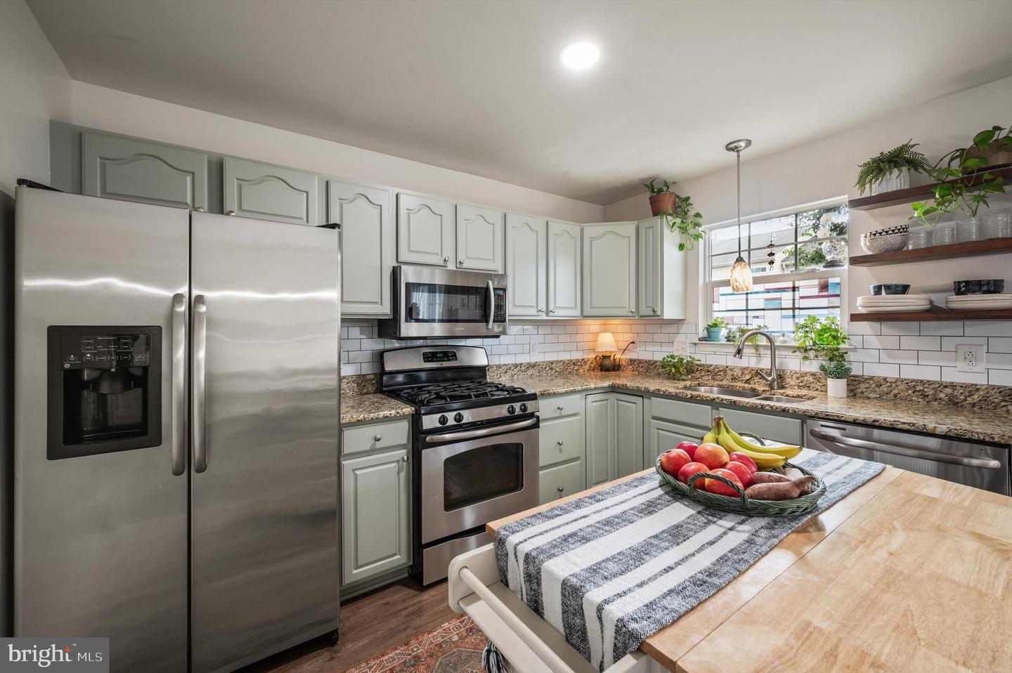 831 VANDERBILT TER SE, LEESBURG, Virginia 20175, 3 Bedrooms Bedrooms, ,2 BathroomsBathrooms,Residential,For sale,831 VANDERBILT TER SE,VALO2102564 MLS # VALO2102564
