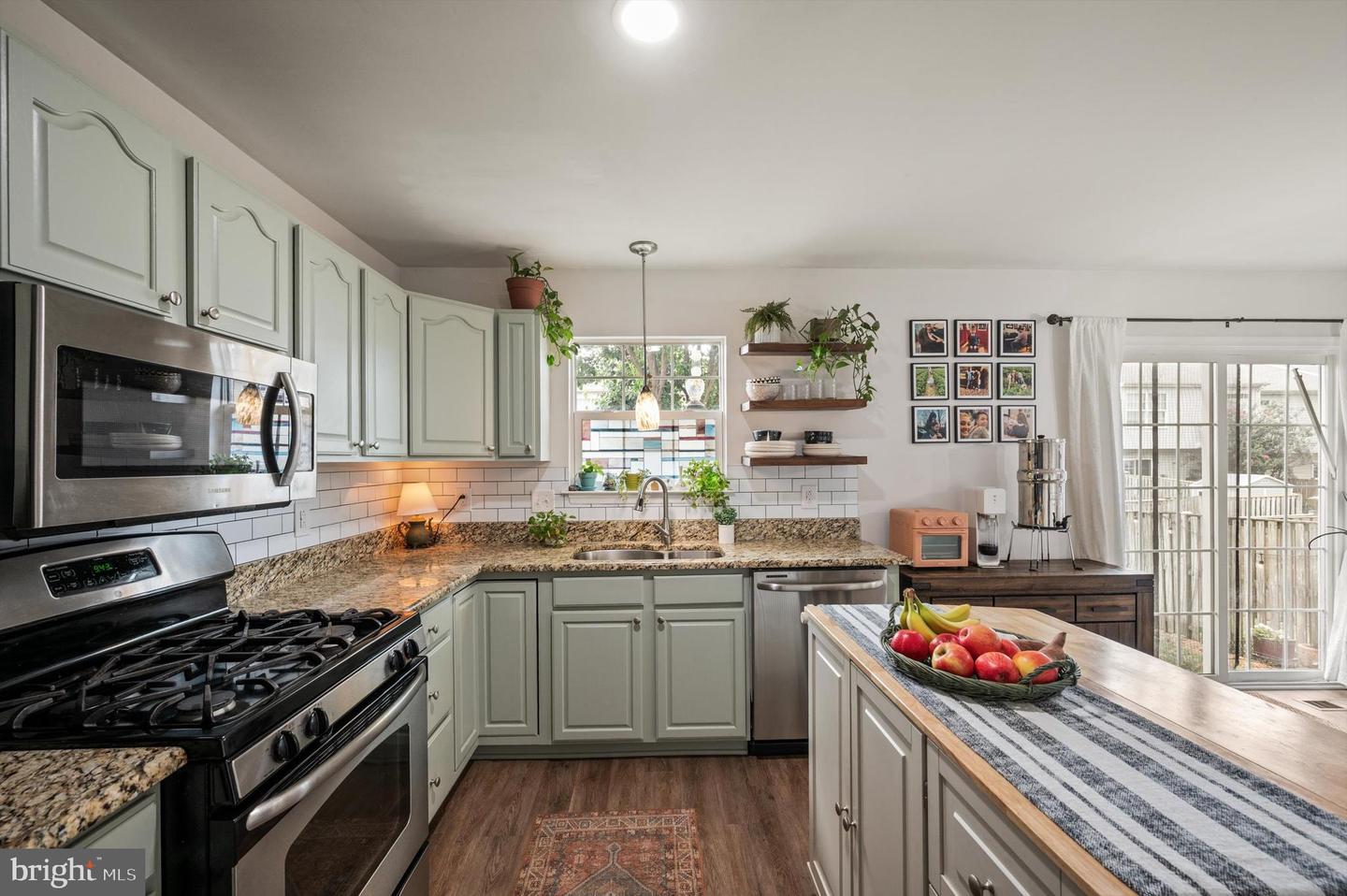 831 VANDERBILT TER SE, LEESBURG, Virginia 20175, 3 Bedrooms Bedrooms, ,2 BathroomsBathrooms,Residential,For sale,831 VANDERBILT TER SE,VALO2102564 MLS # VALO2102564