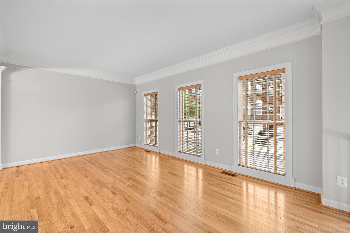 8431 KIRBY LIONSDALE DR, LORTON, Virginia 22079, 3 Bedrooms Bedrooms, ,2 BathroomsBathrooms,Residential,For sale,8431 KIRBY LIONSDALE DR,VAFX2258240 MLS # VAFX2258240