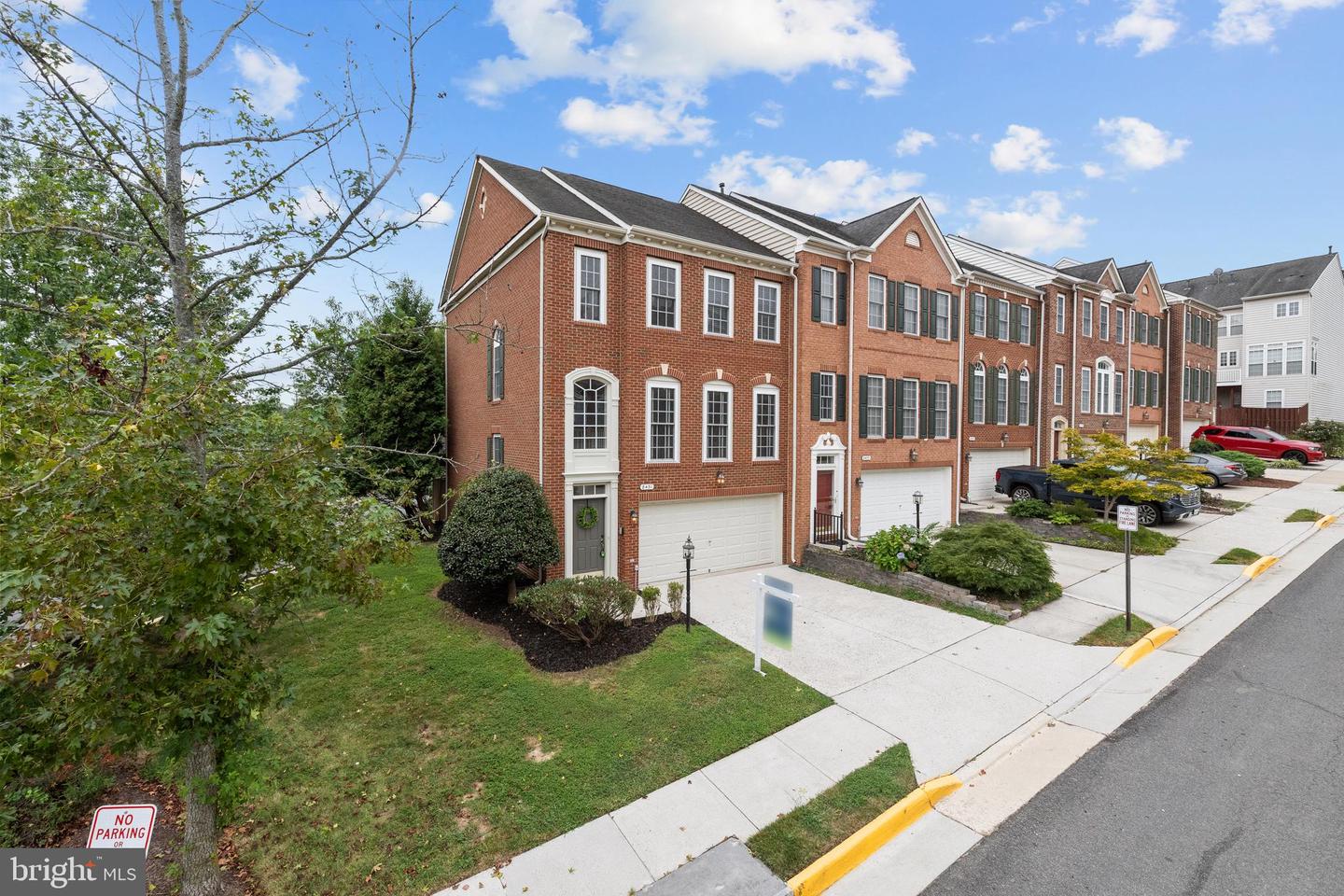8431 KIRBY LIONSDALE DR, LORTON, Virginia 22079, 3 Bedrooms Bedrooms, ,2 BathroomsBathrooms,Residential,For sale,8431 KIRBY LIONSDALE DR,VAFX2258240 MLS # VAFX2258240