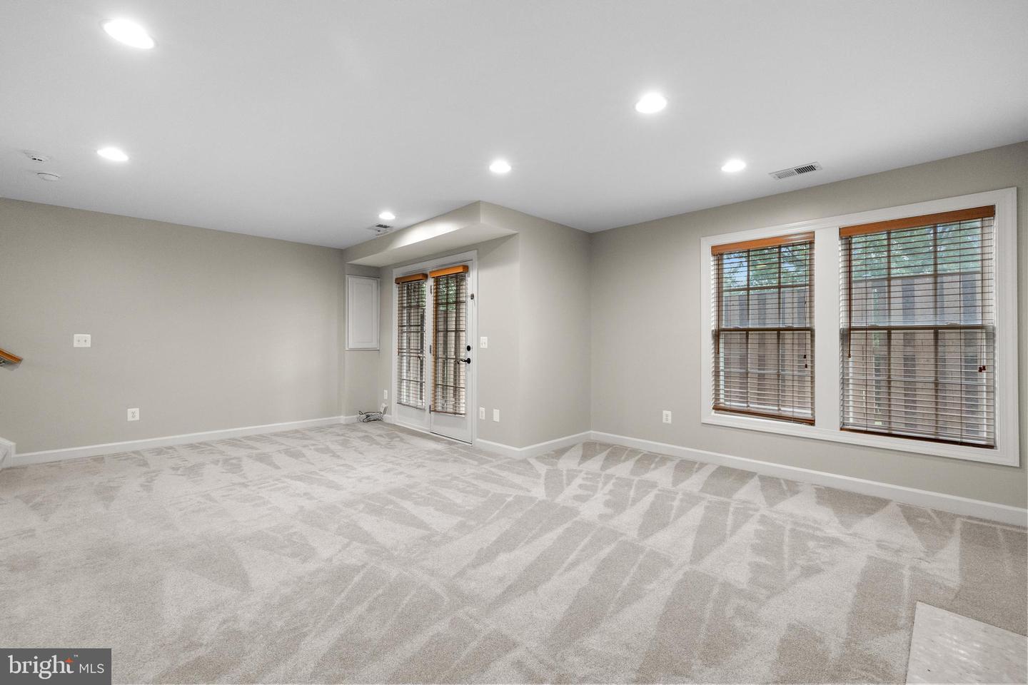 8431 KIRBY LIONSDALE DR, LORTON, Virginia 22079, 3 Bedrooms Bedrooms, ,2 BathroomsBathrooms,Residential,For sale,8431 KIRBY LIONSDALE DR,VAFX2258240 MLS # VAFX2258240