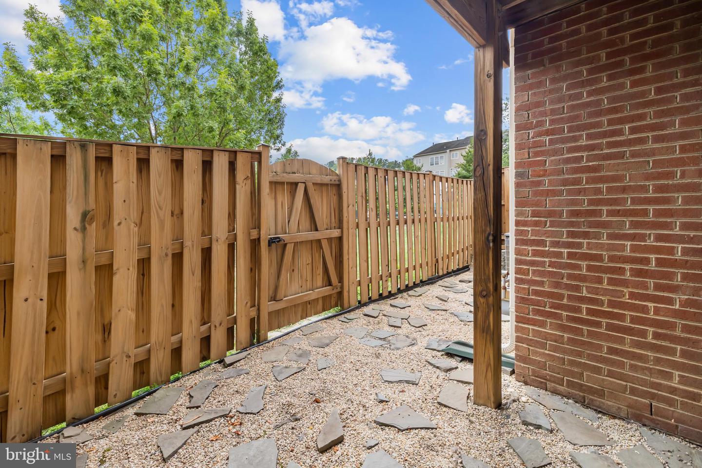 8431 KIRBY LIONSDALE DR, LORTON, Virginia 22079, 3 Bedrooms Bedrooms, ,2 BathroomsBathrooms,Residential,For sale,8431 KIRBY LIONSDALE DR,VAFX2258240 MLS # VAFX2258240