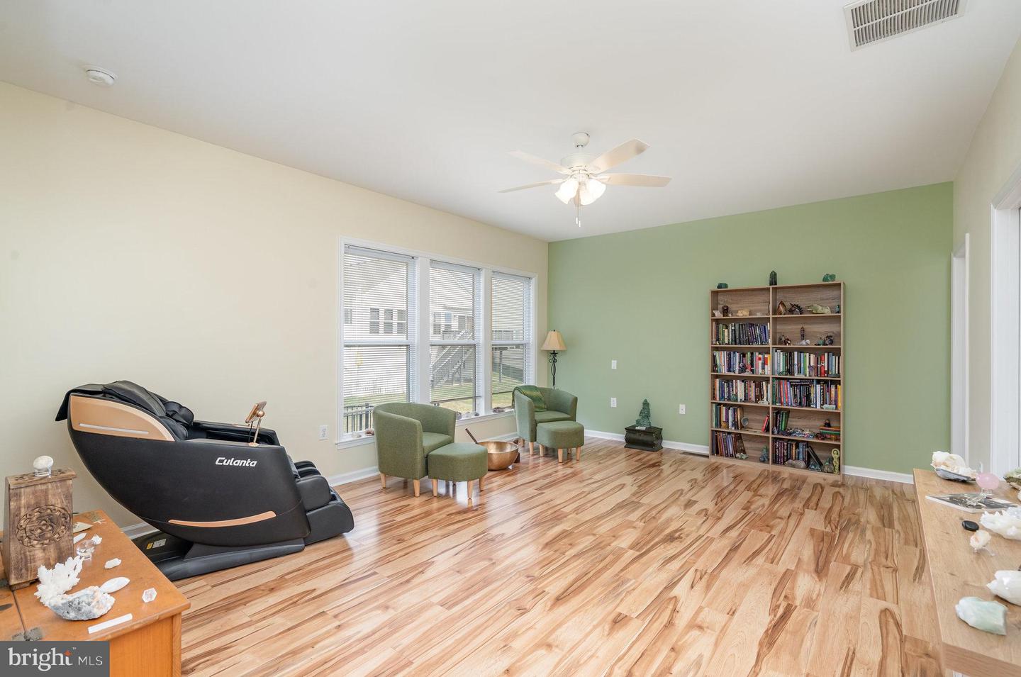 12 BRUNSWICK DR, FREDERICKSBURG, Virginia 22406, 3 Bedrooms Bedrooms, 11 Rooms Rooms,3 BathroomsBathrooms,Residential,For sale,12 BRUNSWICK DR,VAST2041744 MLS # VAST2041744
