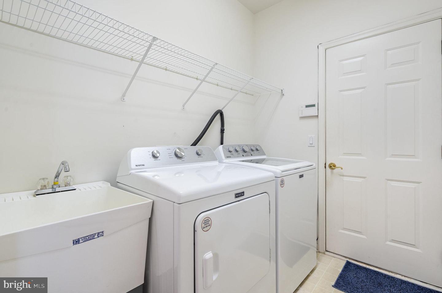 12 BRUNSWICK DR, FREDERICKSBURG, Virginia 22406, 3 Bedrooms Bedrooms, 11 Rooms Rooms,3 BathroomsBathrooms,Residential,For sale,12 BRUNSWICK DR,VAST2041744 MLS # VAST2041744