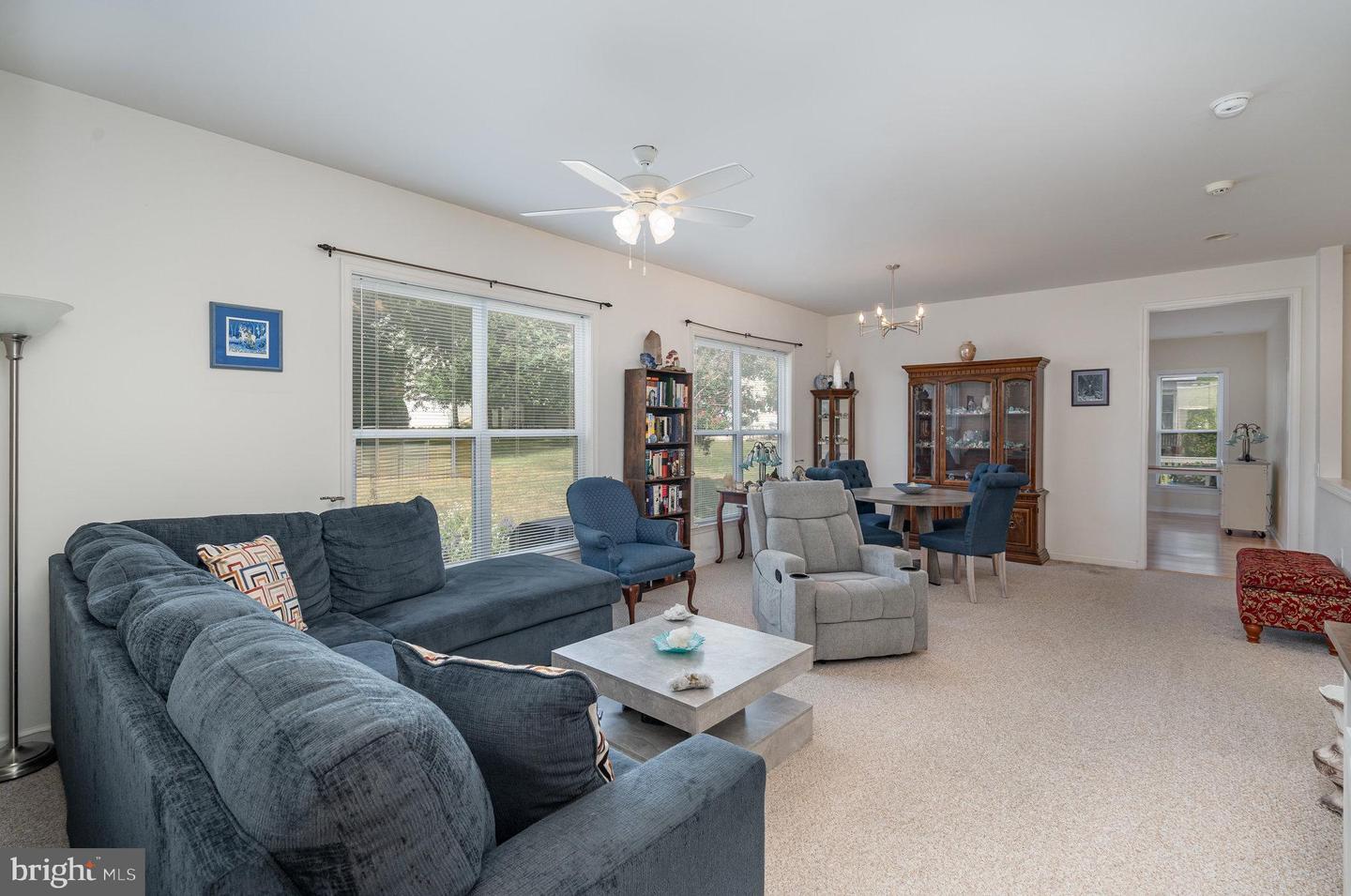 12 BRUNSWICK DR, FREDERICKSBURG, Virginia 22406, 3 Bedrooms Bedrooms, 11 Rooms Rooms,3 BathroomsBathrooms,Residential,For sale,12 BRUNSWICK DR,VAST2041744 MLS # VAST2041744