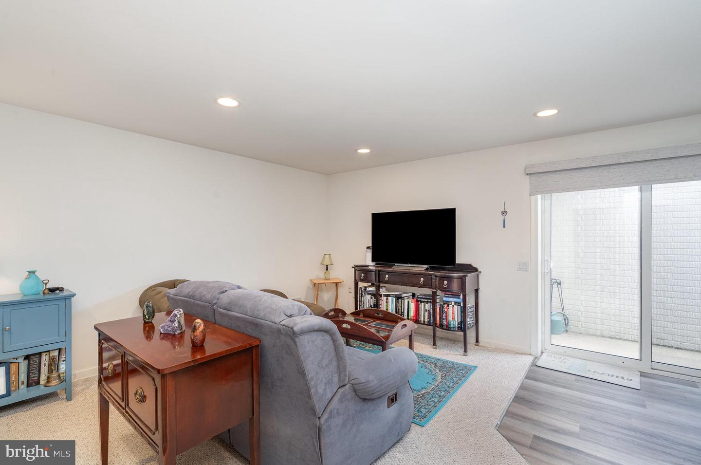 12 BRUNSWICK DR, FREDERICKSBURG, Virginia 22406, 3 Bedrooms Bedrooms, 11 Rooms Rooms,3 BathroomsBathrooms,Residential,For sale,12 BRUNSWICK DR,VAST2041744 MLS # VAST2041744