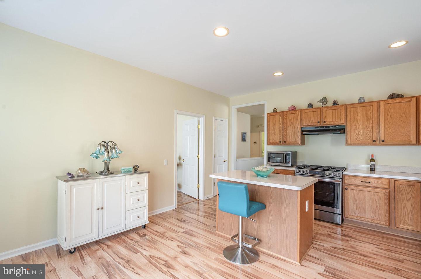 12 BRUNSWICK DR, FREDERICKSBURG, Virginia 22406, 3 Bedrooms Bedrooms, 11 Rooms Rooms,3 BathroomsBathrooms,Residential,For sale,12 BRUNSWICK DR,VAST2041744 MLS # VAST2041744