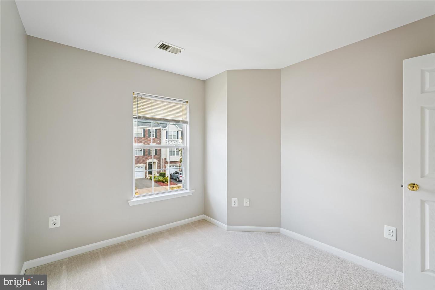 529 LEGRACE TER NE, LEESBURG, Virginia 20176, 3 Bedrooms Bedrooms, ,2 BathroomsBathrooms,Residential,For sale,529 LEGRACE TER NE,VALO2104604 MLS # VALO2104604