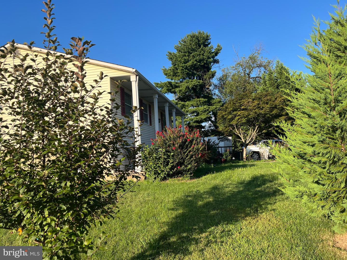 301 N ALDER AVE, STERLING, Virginia 20164, 3 Bedrooms Bedrooms, ,2 BathroomsBathrooms,Residential,For sale,301 N ALDER AVE,VALO2104814 MLS # VALO2104814