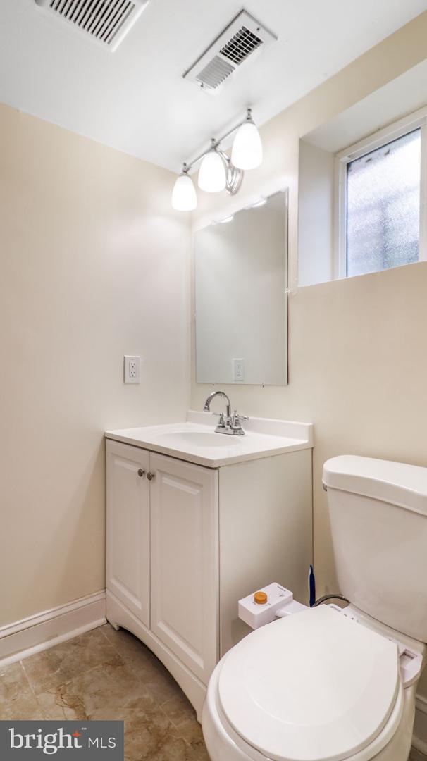 2344 HUNTER PL SE, WASHINGTON, District Of Columbia 20020, 2 Bedrooms Bedrooms, ,2 BathroomsBathrooms,Residential,For sale,2344 HUNTER PL SE,DCDC2215710 MLS # DCDC2215710 2344 HUNTER PL SE, WASHINGTON, District Of Columbia 20020, 2 Bedrooms Bedrooms, ,2 BathroomsBathrooms,Residential,For sale,2344 HUNTER PL SE,DCDC2215710 MLS # DCDC2215710