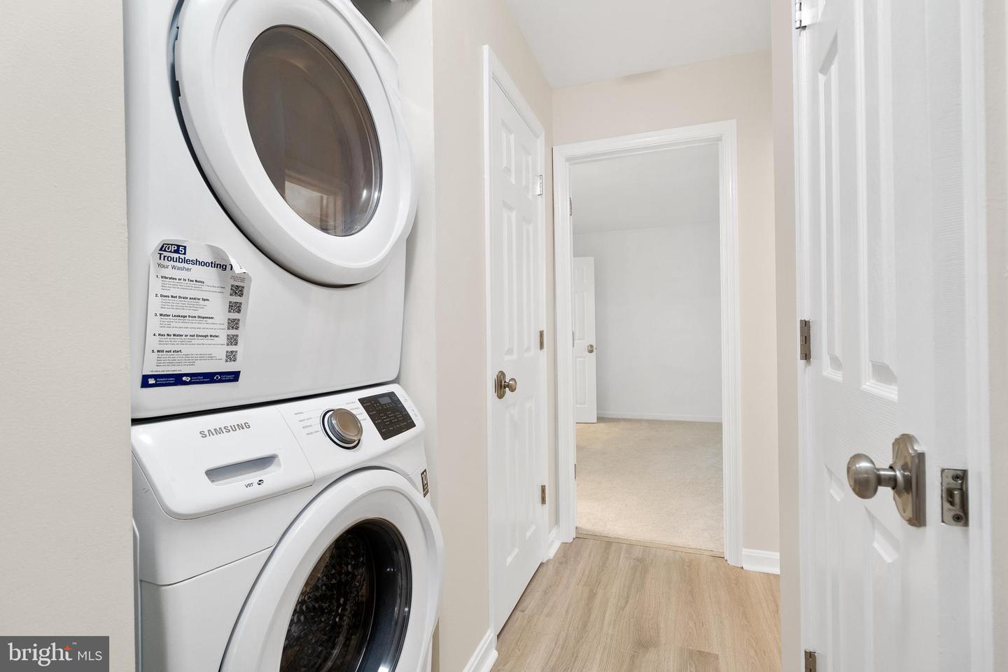 6920 VICTORIA DR #F, ALEXANDRIA, Virginia 22310, 2 Bedrooms Bedrooms, ,2 BathroomsBathrooms,Residential,For sale,6920 VICTORIA DR #F,VAFX2262076 MLS # VAFX2262076