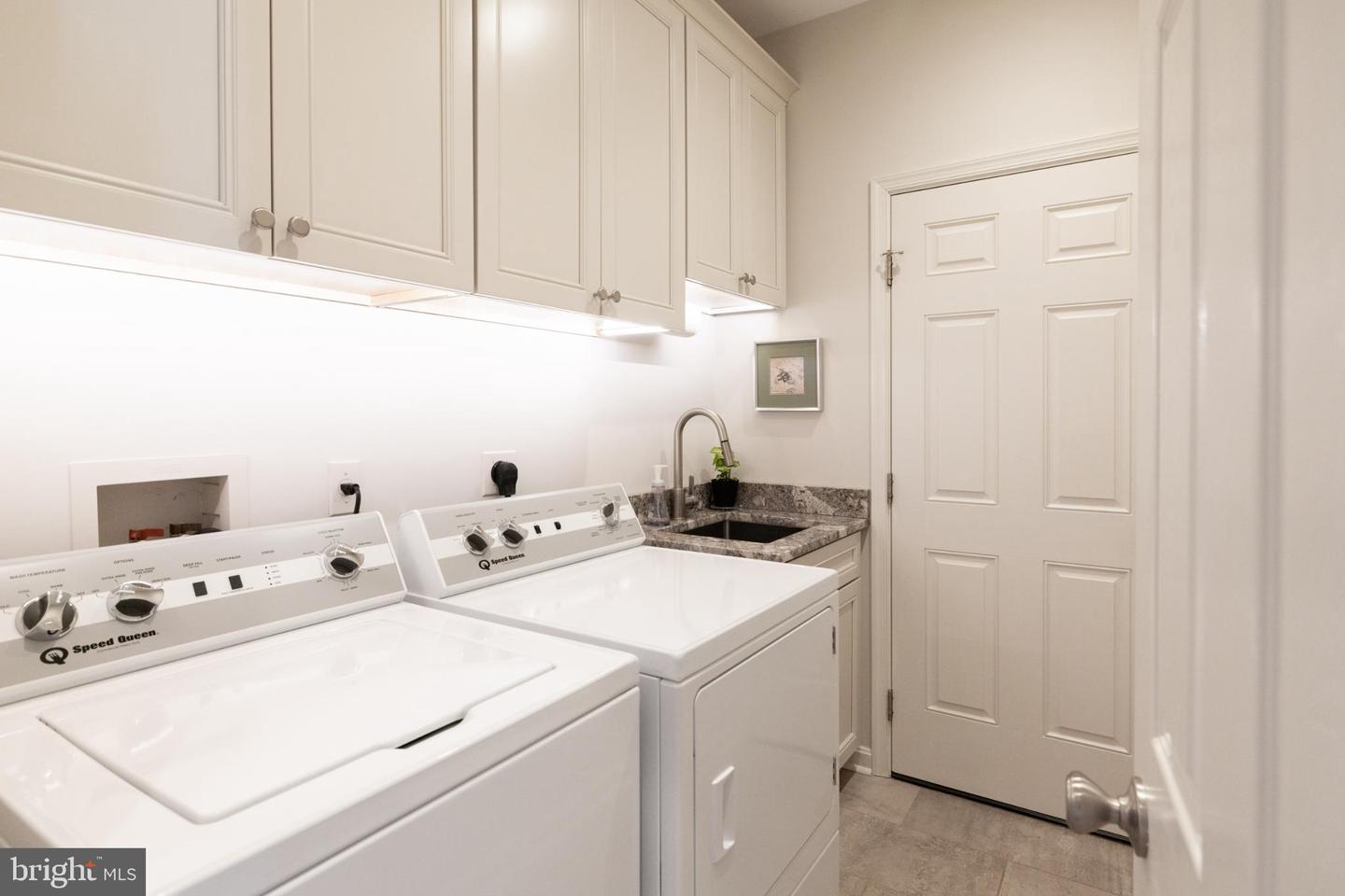 170 GREEN SPRING RD, WINCHESTER, Virginia 22603, 4 Bedrooms Bedrooms, 8 Rooms Rooms,2 BathroomsBathrooms,Residential,For sale,170 GREEN SPRING RD,VAFV2036240 MLS # VAFV2036240