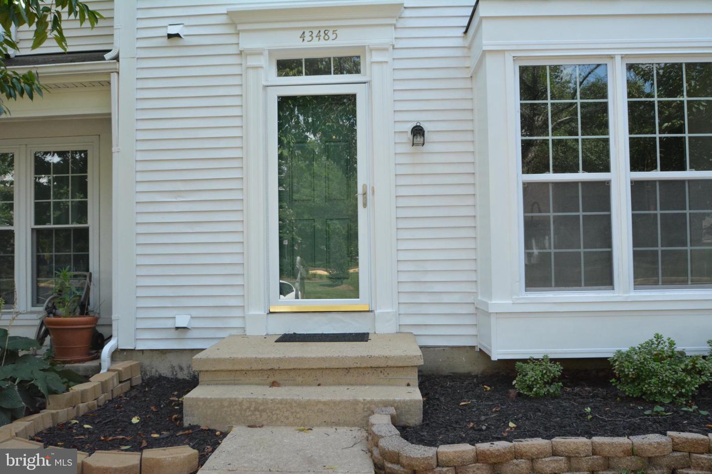 43485 PLANTATION TER, ASHBURN, Virginia 20147, 3 Bedrooms Bedrooms, ,3 BathroomsBathrooms,Residential,For sale,43485 PLANTATION TER,VALO2104856 MLS # VALO2104856
