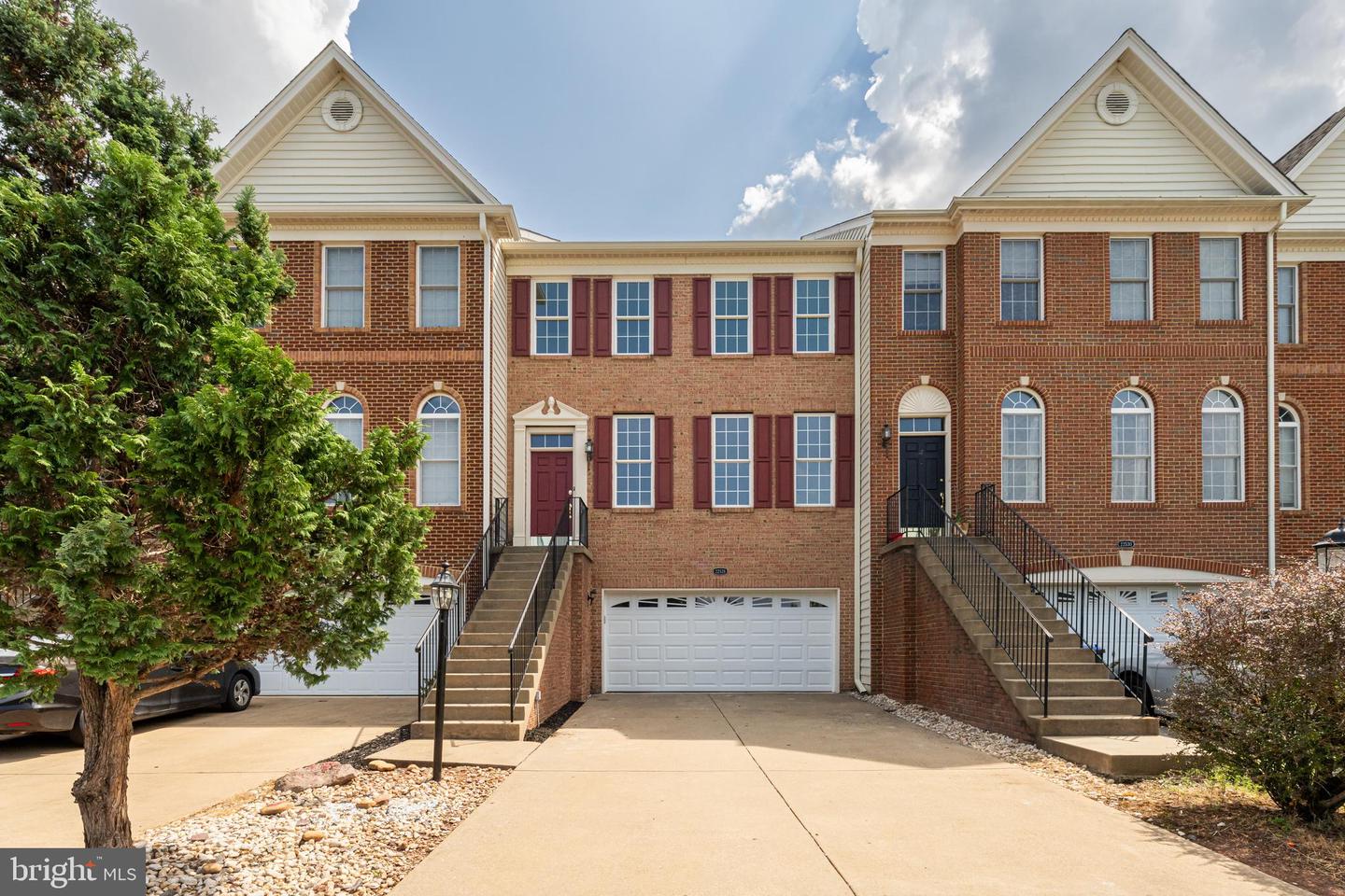 22528 SCATTERSVILLE GAP TER, ASHBURN, Virginia 20148, 3 Bedrooms Bedrooms, ,2 BathroomsBathrooms,Residential,For sale,22528 SCATTERSVILLE GAP TER,VALO2104884 MLS # VALO2104884