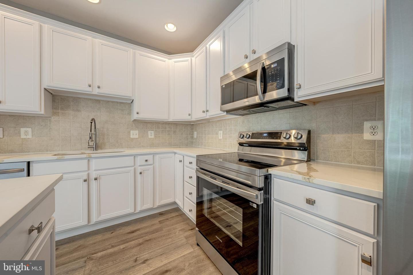 22528 SCATTERSVILLE GAP TER, ASHBURN, Virginia 20148, 3 Bedrooms Bedrooms, ,2 BathroomsBathrooms,Residential,For sale,22528 SCATTERSVILLE GAP TER,VALO2104884 MLS # VALO2104884
