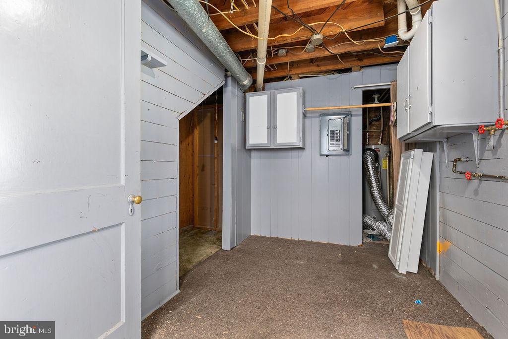 414 E 6TH ST, FRONT ROYAL, Virginia 22630, 2 Bedrooms Bedrooms, 4 Rooms Rooms,2 BathroomsBathrooms,Residential,For sale,414 E 6TH ST,VAWR2012018 MLS # VAWR2012018