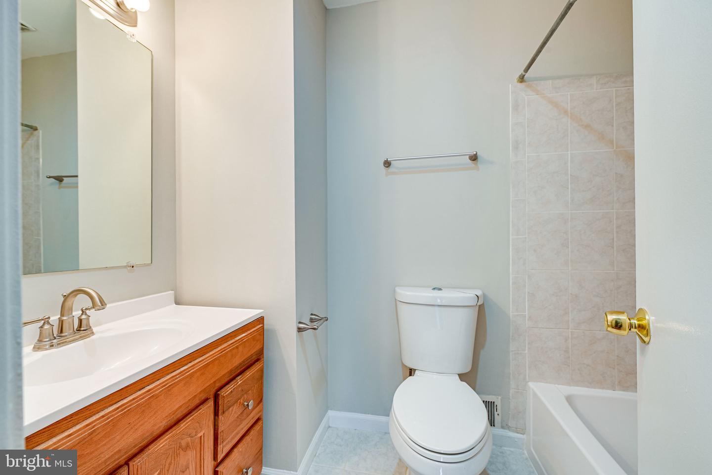1727 CY CT, VIENNA, Virginia 22182, 4 Bedrooms Bedrooms, ,3 BathroomsBathrooms,Residential,For sale,1727 CY CT,VAFX2262146 MLS # VAFX2262146