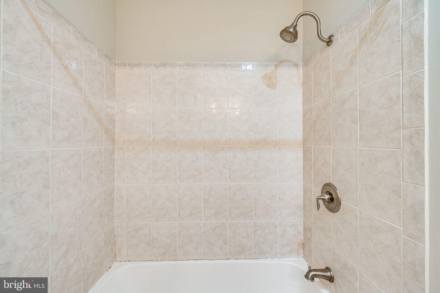1727 CY CT, VIENNA, Virginia 22182, 4 Bedrooms Bedrooms, ,3 BathroomsBathrooms,Residential,For sale,1727 CY CT,VAFX2262146 MLS # VAFX2262146
