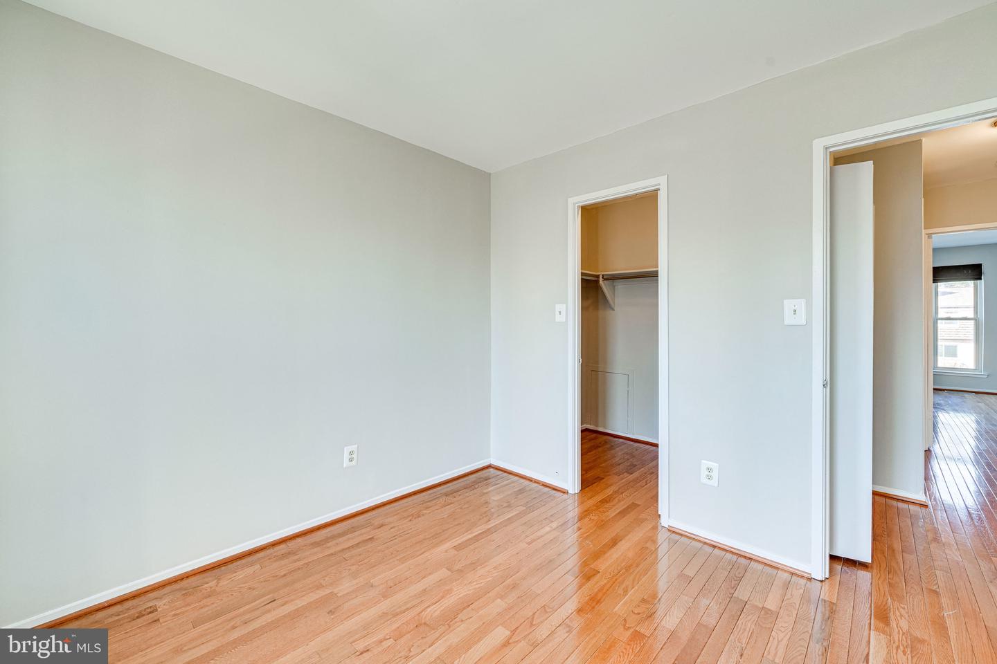 1727 CY CT, VIENNA, Virginia 22182, 4 Bedrooms Bedrooms, ,3 BathroomsBathrooms,Residential,For sale,1727 CY CT,VAFX2262146 MLS # VAFX2262146