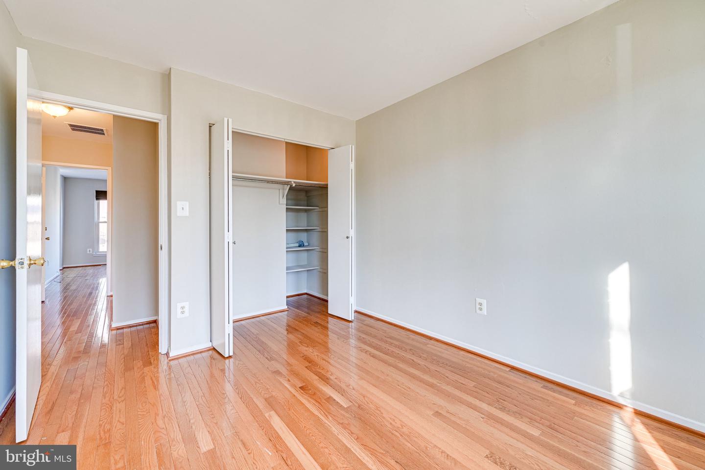 1727 CY CT, VIENNA, Virginia 22182, 4 Bedrooms Bedrooms, ,3 BathroomsBathrooms,Residential,For sale,1727 CY CT,VAFX2262146 MLS # VAFX2262146