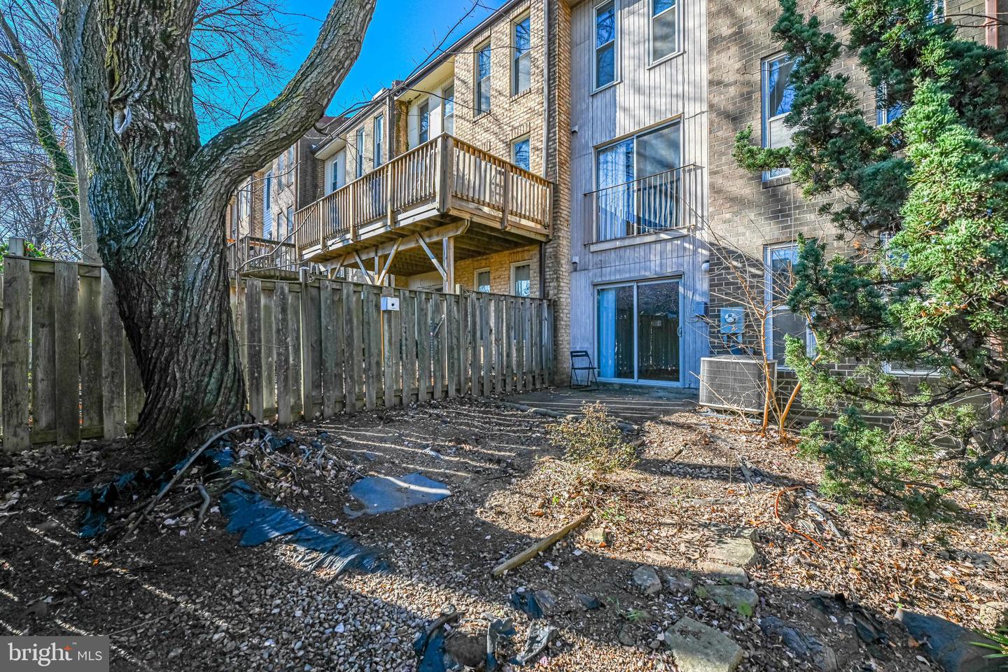 1727 CY CT, VIENNA, Virginia 22182, 4 Bedrooms Bedrooms, ,3 BathroomsBathrooms,Residential,For sale,1727 CY CT,VAFX2262146 MLS # VAFX2262146