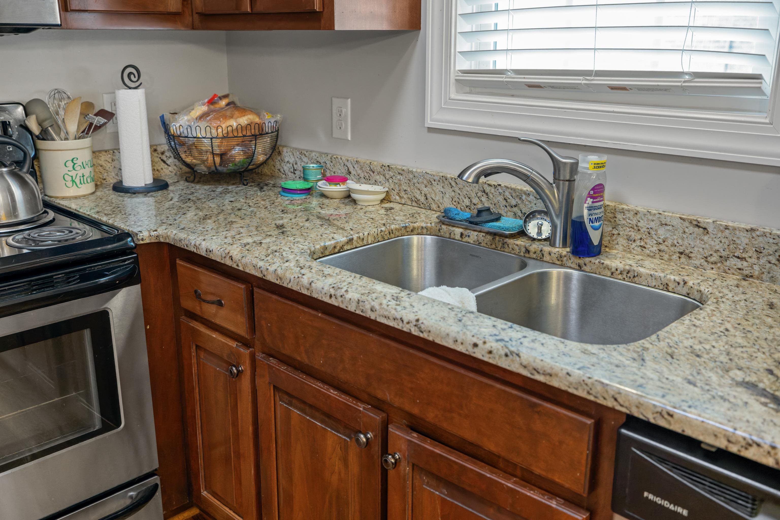 41 GEMSTONE DR, STUARTS DRAFT, Virginia 24477, 3 Bedrooms Bedrooms, ,2 BathroomsBathrooms,Residential,41 GEMSTONE DR,668018 MLS # 668018