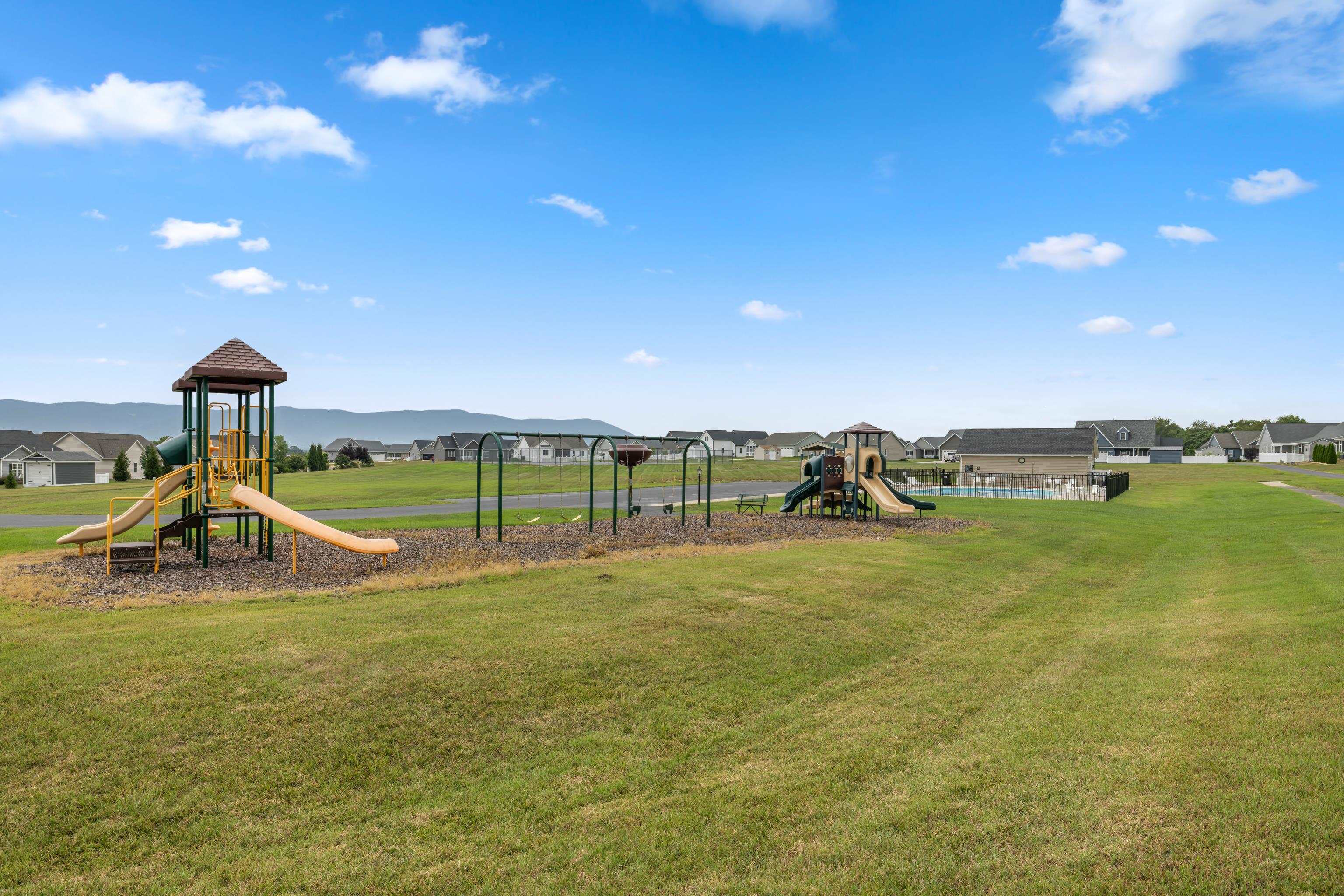 41 GEMSTONE DR, STUARTS DRAFT, Virginia 24477, 3 Bedrooms Bedrooms, ,2 BathroomsBathrooms,Residential,41 GEMSTONE DR,668018 MLS # 668018