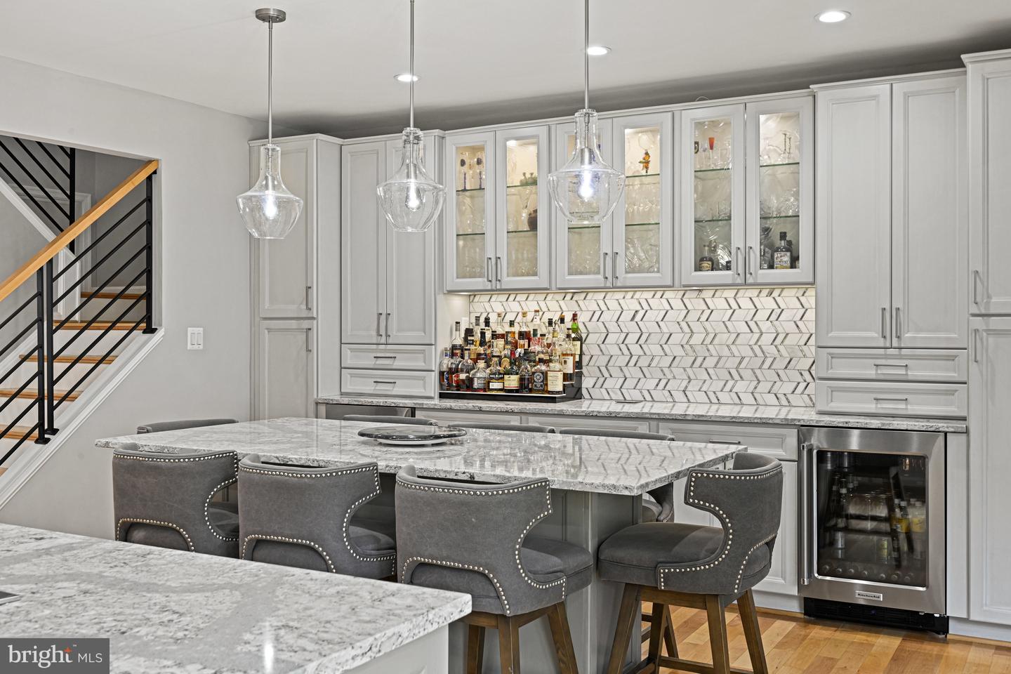 1978 LOGAN MANOR DR, RESTON, Virginia 20190, 4 Bedrooms Bedrooms, ,3 BathroomsBathrooms,Residential,For sale,1978 LOGAN MANOR DR,VAFX2258046 MLS # VAFX2258046