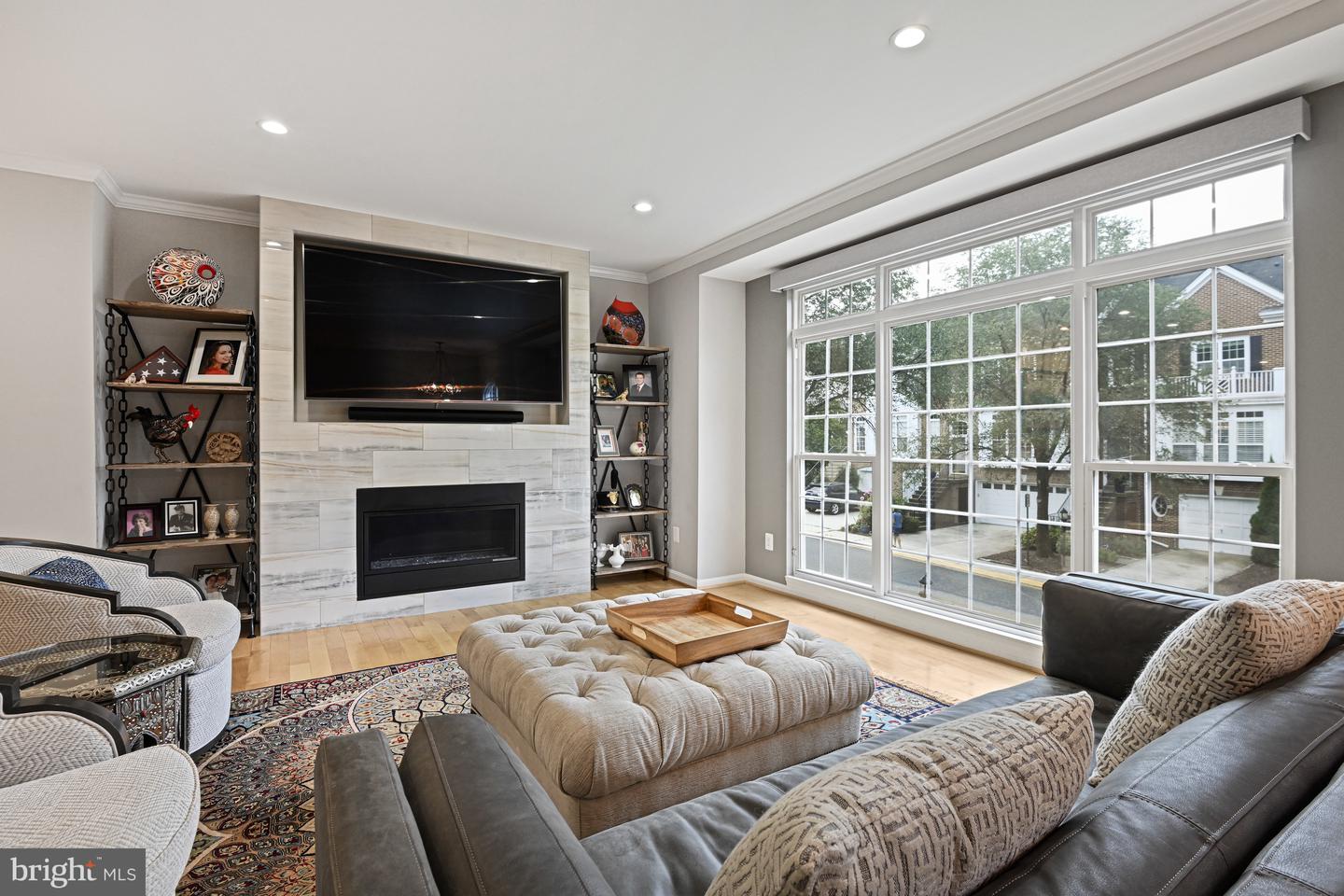 1978 LOGAN MANOR DR, RESTON, Virginia 20190, 4 Bedrooms Bedrooms, ,3 BathroomsBathrooms,Residential,For sale,1978 LOGAN MANOR DR,VAFX2258046 MLS # VAFX2258046