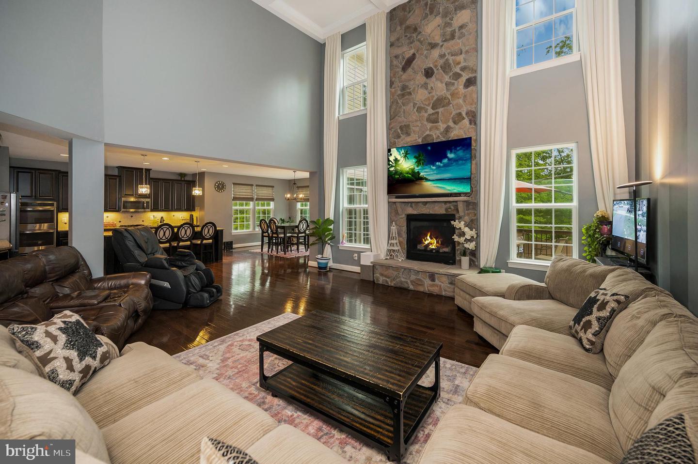 3348 SOARING CIR, WOODBRIDGE, Virginia 22193, 6 Bedrooms Bedrooms, ,5 BathroomsBathrooms,Residential,For sale,3348 SOARING CIR,VAPW2100900 MLS # VAPW2100900