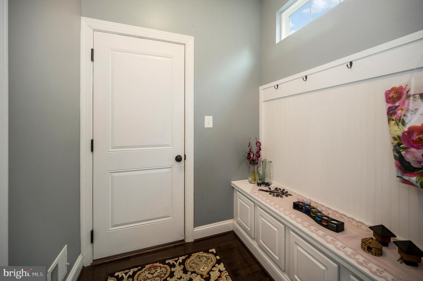 3348 SOARING CIR, WOODBRIDGE, Virginia 22193, 6 Bedrooms Bedrooms, ,5 BathroomsBathrooms,Residential,For sale,3348 SOARING CIR,VAPW2100900 MLS # VAPW2100900