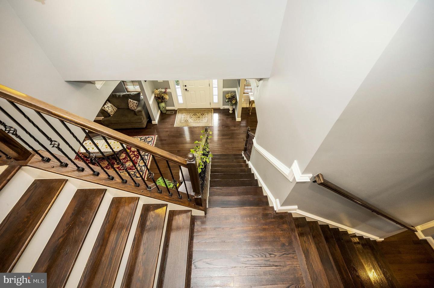 3348 SOARING CIR, WOODBRIDGE, Virginia 22193, 6 Bedrooms Bedrooms, ,5 BathroomsBathrooms,Residential,For sale,3348 SOARING CIR,VAPW2100900 MLS # VAPW2100900