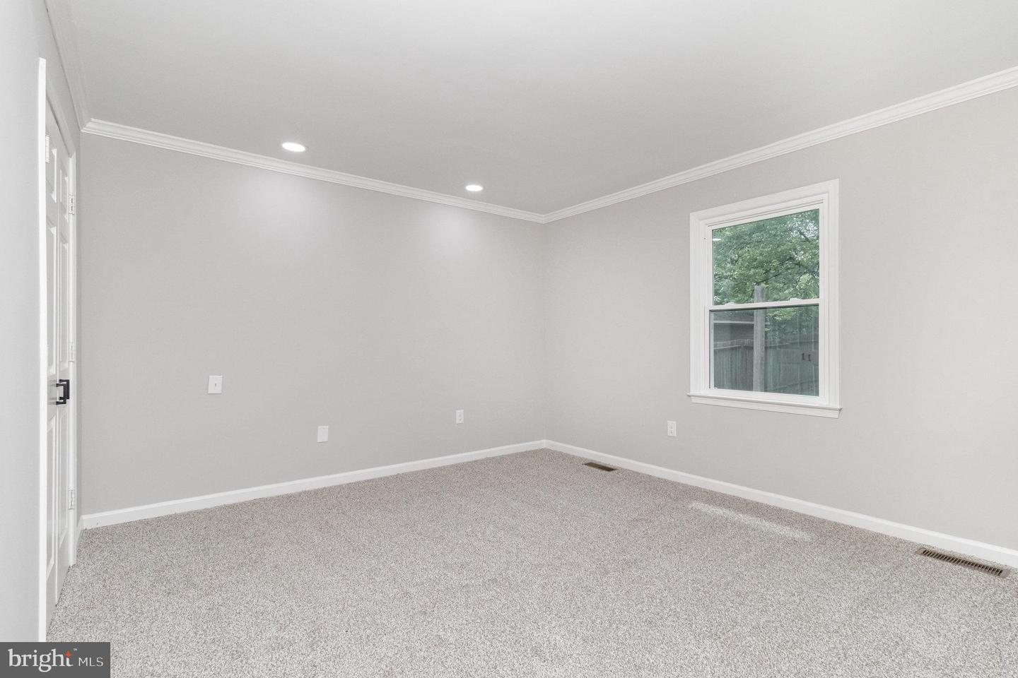 5408 LEE WHITE LN, FREDERICKSBURG, Virginia 22407, 3 Bedrooms Bedrooms, 5 Rooms Rooms,2 BathroomsBathrooms,Residential,For sale,5408 LEE WHITE LN,VASP2035422 MLS # VASP2035422