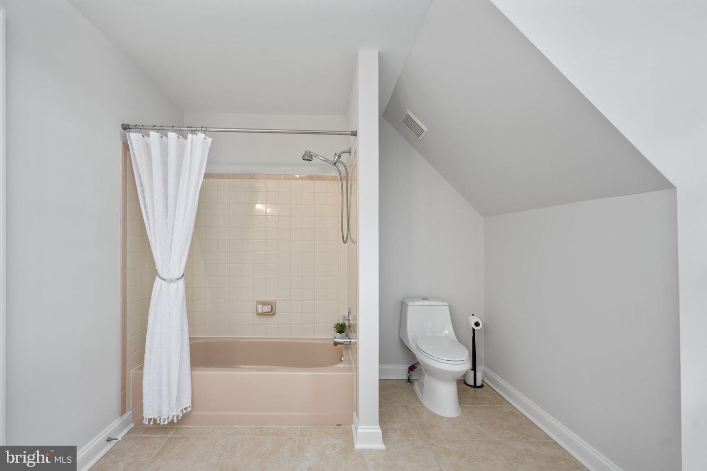 11733 SAWHILL BLVD, SPOTSYLVANIA, Virginia 22553, 5 Bedrooms Bedrooms, 16 Rooms Rooms,4 BathroomsBathrooms,Residential,For sale,11733 SAWHILL BLVD,VASP2035444 MLS # VASP2035444