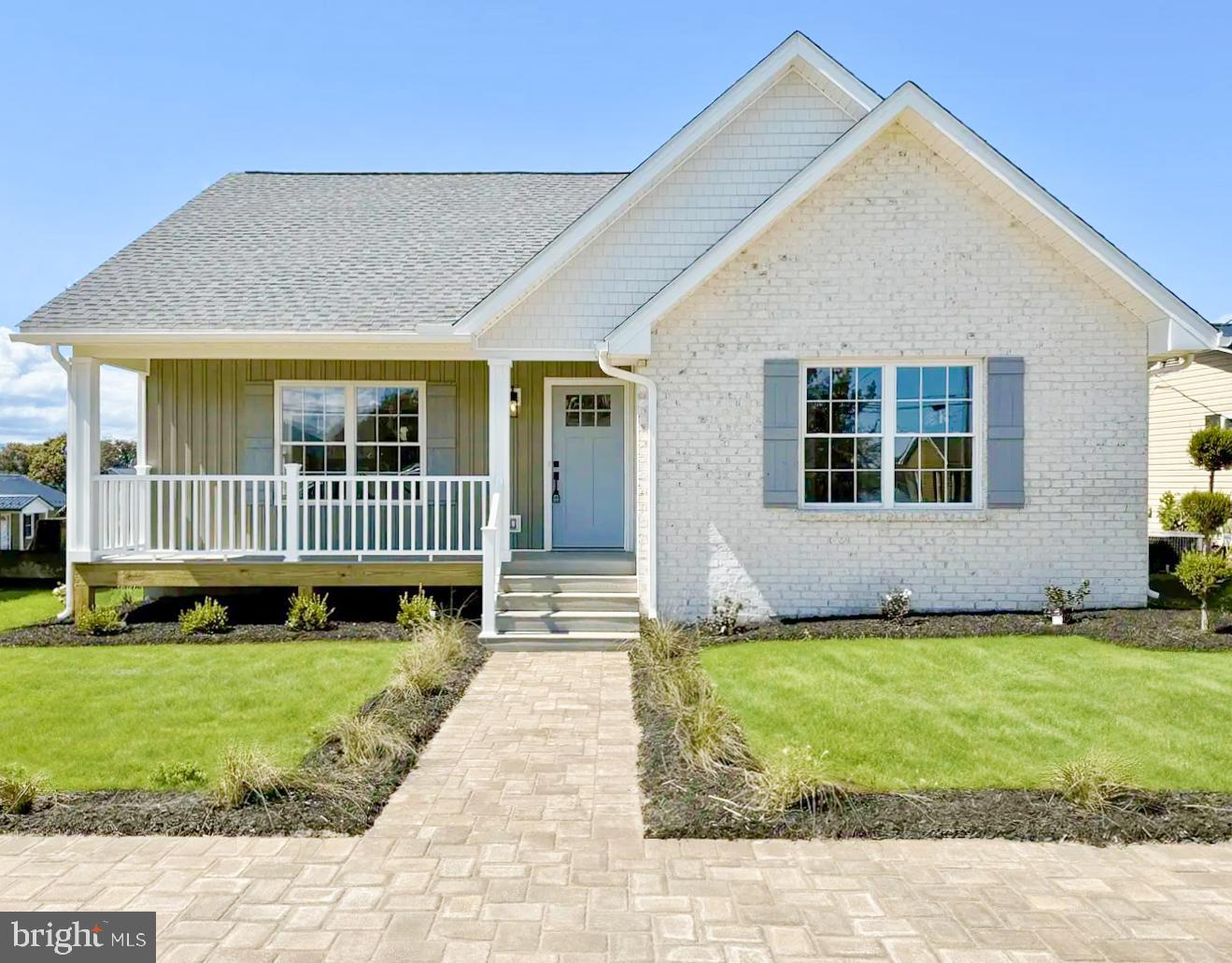 320 8TH AVENUE, LURAY, Virginia 22835, 3 Bedrooms Bedrooms, ,2 BathroomsBathrooms,Residential,For sale,320 8TH AVENUE,VAPA2005270 MLS # VAPA2005270