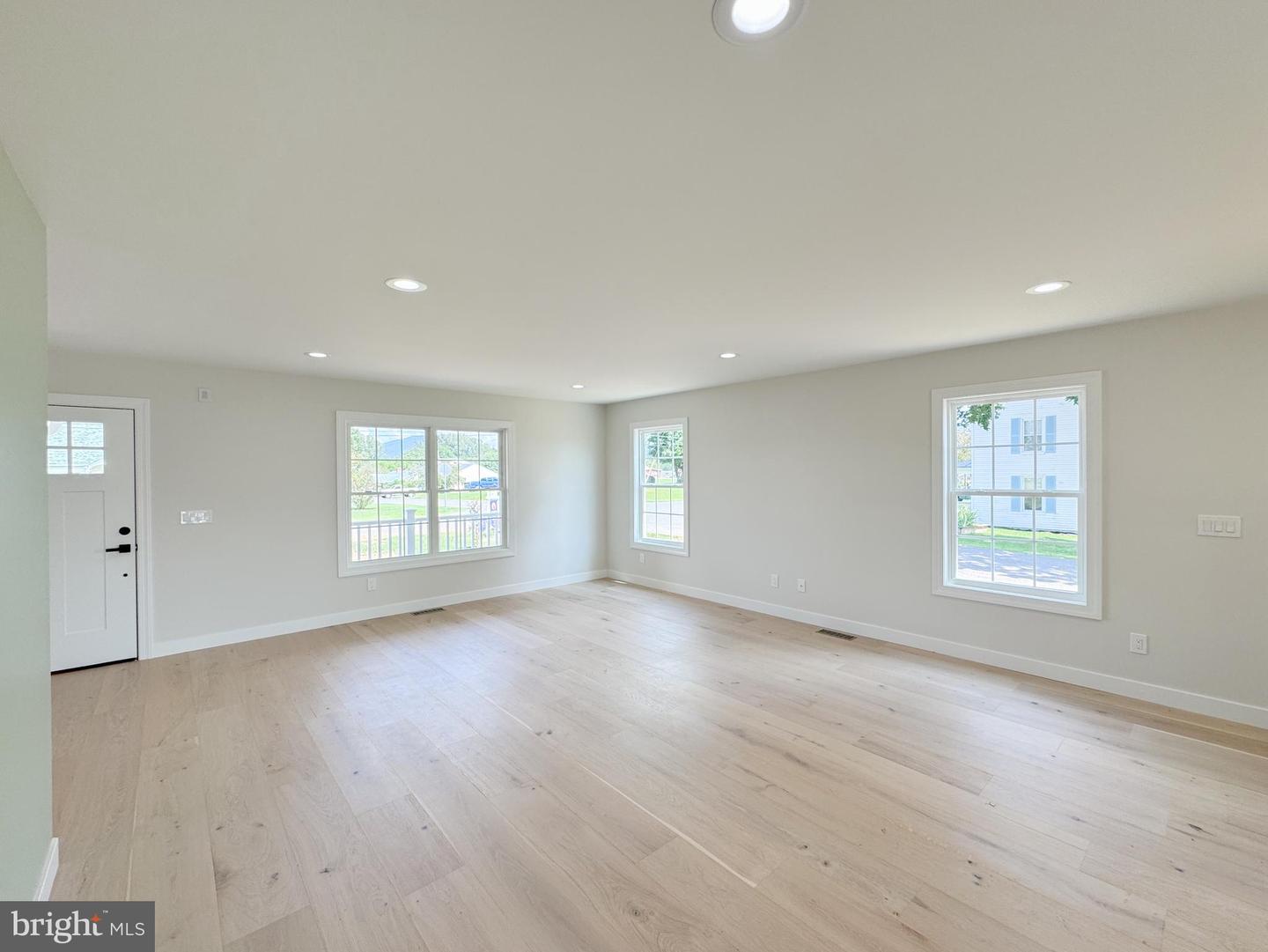 320 8TH AVENUE, LURAY, Virginia 22835, 3 Bedrooms Bedrooms, ,2 BathroomsBathrooms,Residential,For sale,320 8TH AVENUE,VAPA2005270 MLS # VAPA2005270