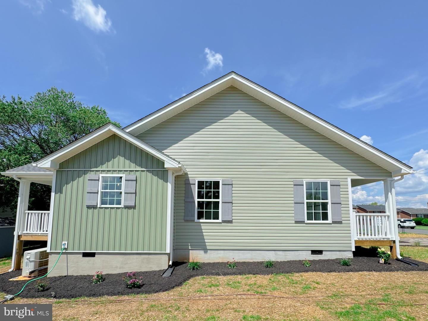 320 8TH AVENUE, LURAY, Virginia 22835, 3 Bedrooms Bedrooms, ,2 BathroomsBathrooms,Residential,For sale,320 8TH AVENUE,VAPA2005270 MLS # VAPA2005270