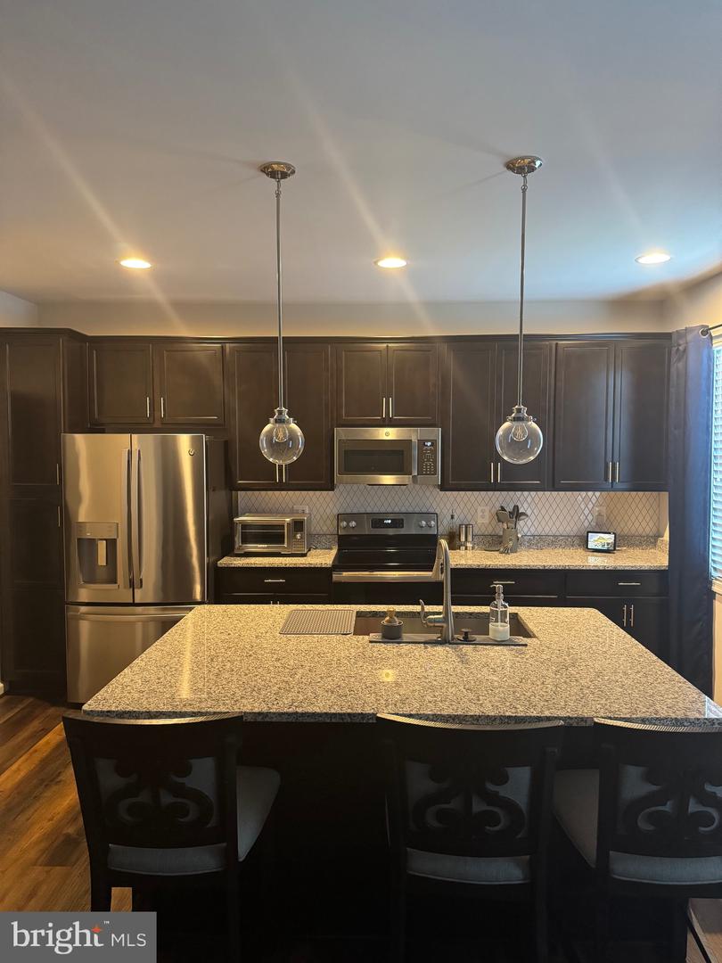 9510 HILLCREST DR, FREDERICKSBURG, Virginia 22407, 5 Bedrooms Bedrooms, ,3 BathroomsBathrooms,Residential,For sale,9510 HILLCREST DR,VASP2035546 MLS # VASP2035546