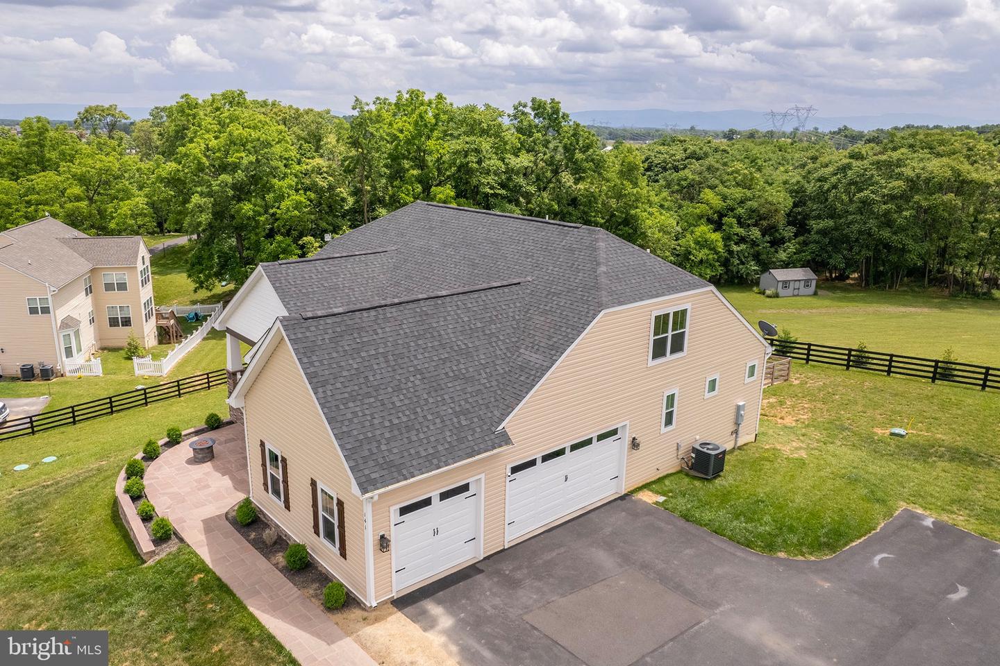 141 CHANTERELLE CT, STEPHENS CITY, Virginia 22655, 4 Bedrooms Bedrooms, ,3 BathroomsBathrooms,Residential,For sale,141 CHANTERELLE CT,VAFV2036260 MLS # VAFV2036260